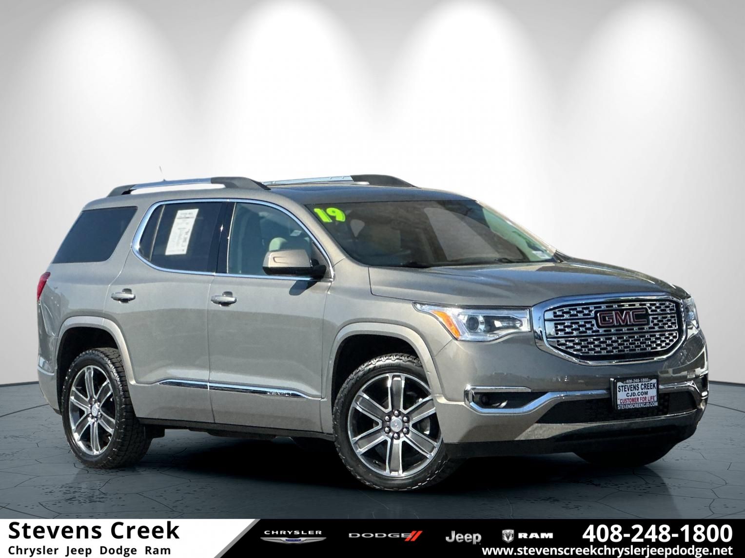 2019 GMC Acadia Denali AWD's photo
