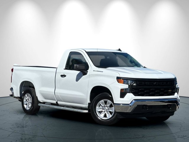 2024 Chevrolet Silverado 1500 photo 2
