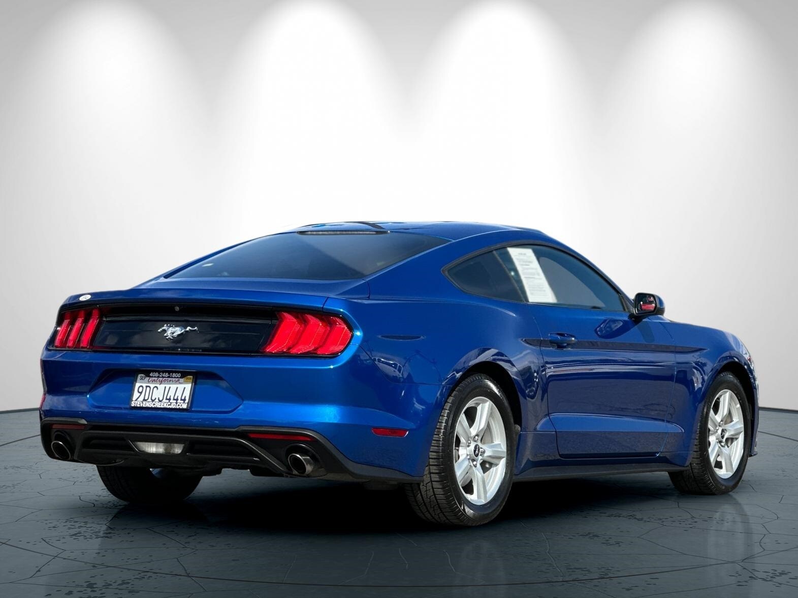2018 Ford Mustang EcoBoost photo 4