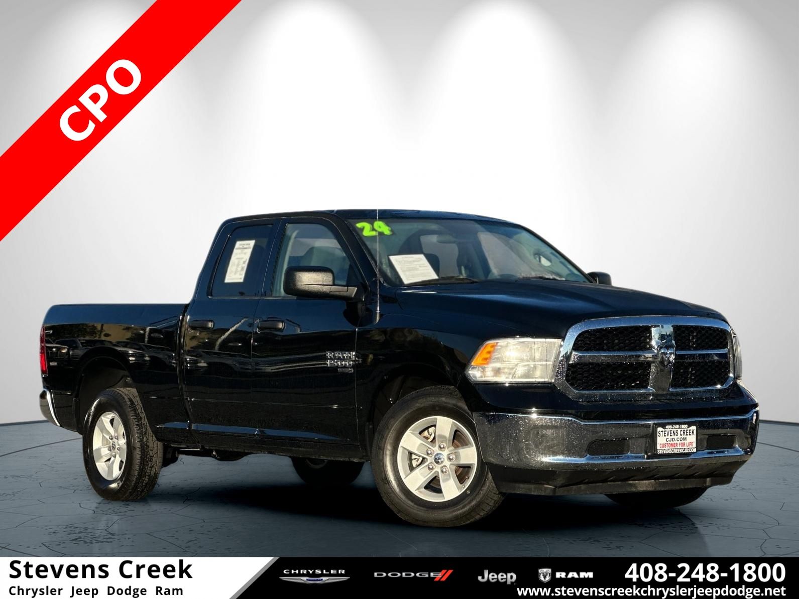 2024 RAM 1500 Classic SLT Quad Cab 4WD