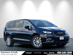 2026 Chrysler Pacifica LIMITED AWD Passenger Van