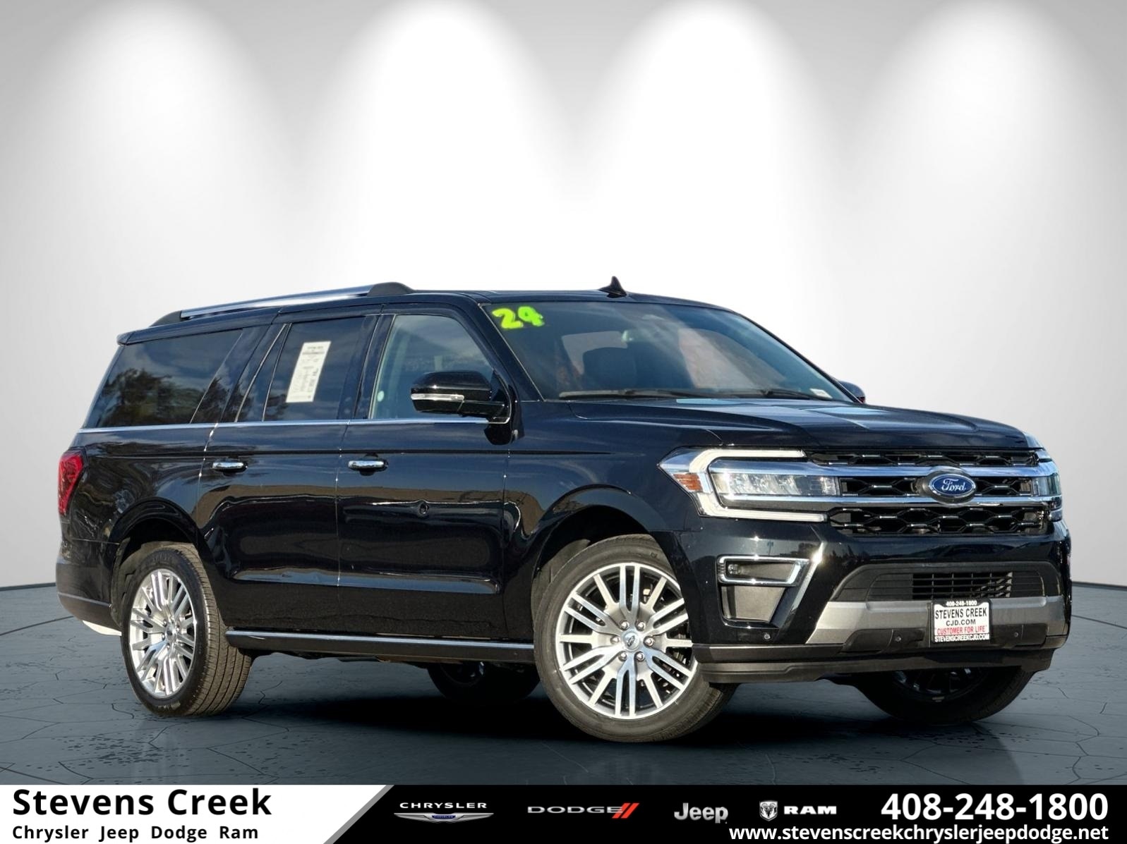 2024 Ford Expedition Limited's photo