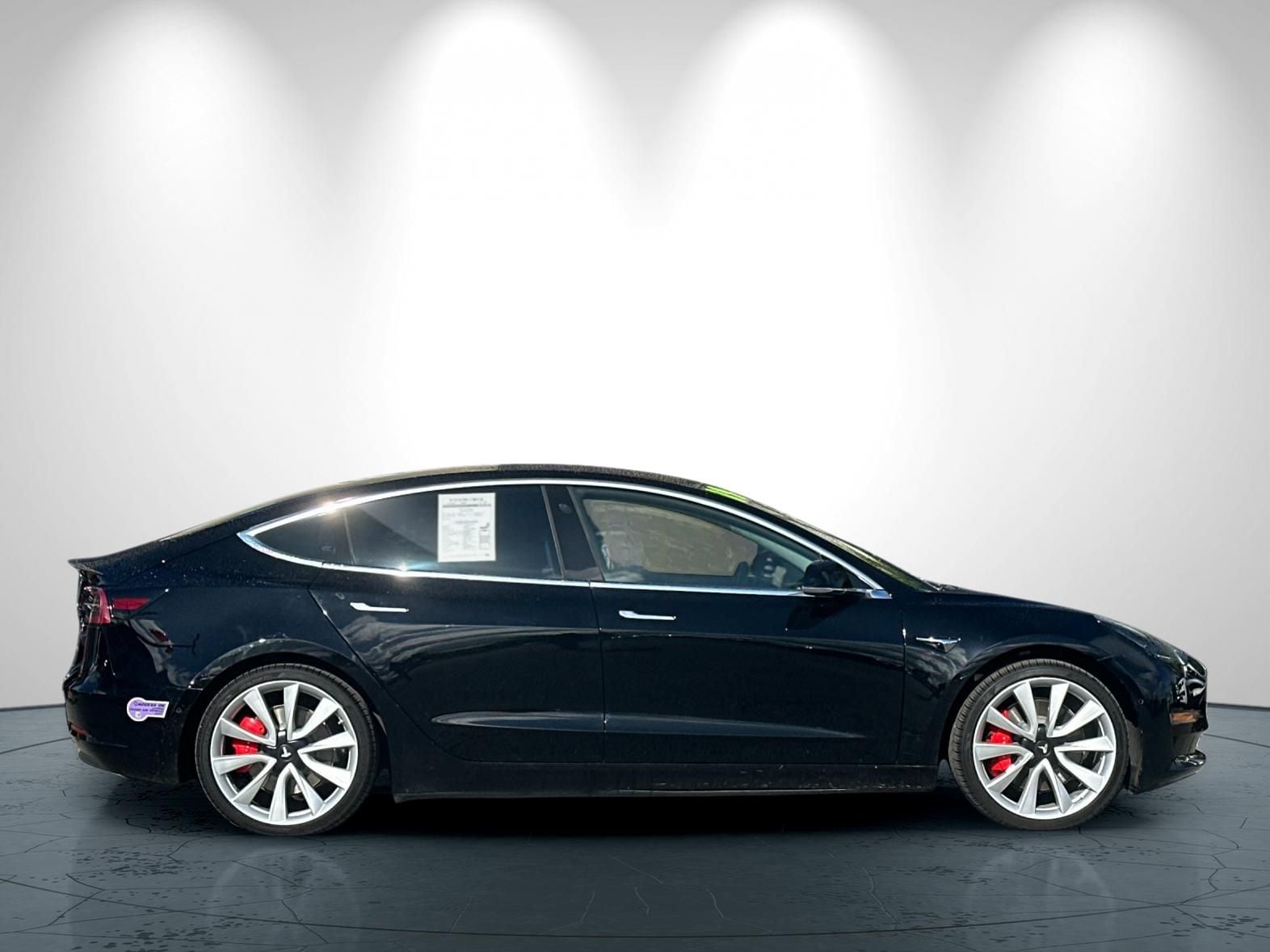 2019 Tesla Model 3 Performance photo 2