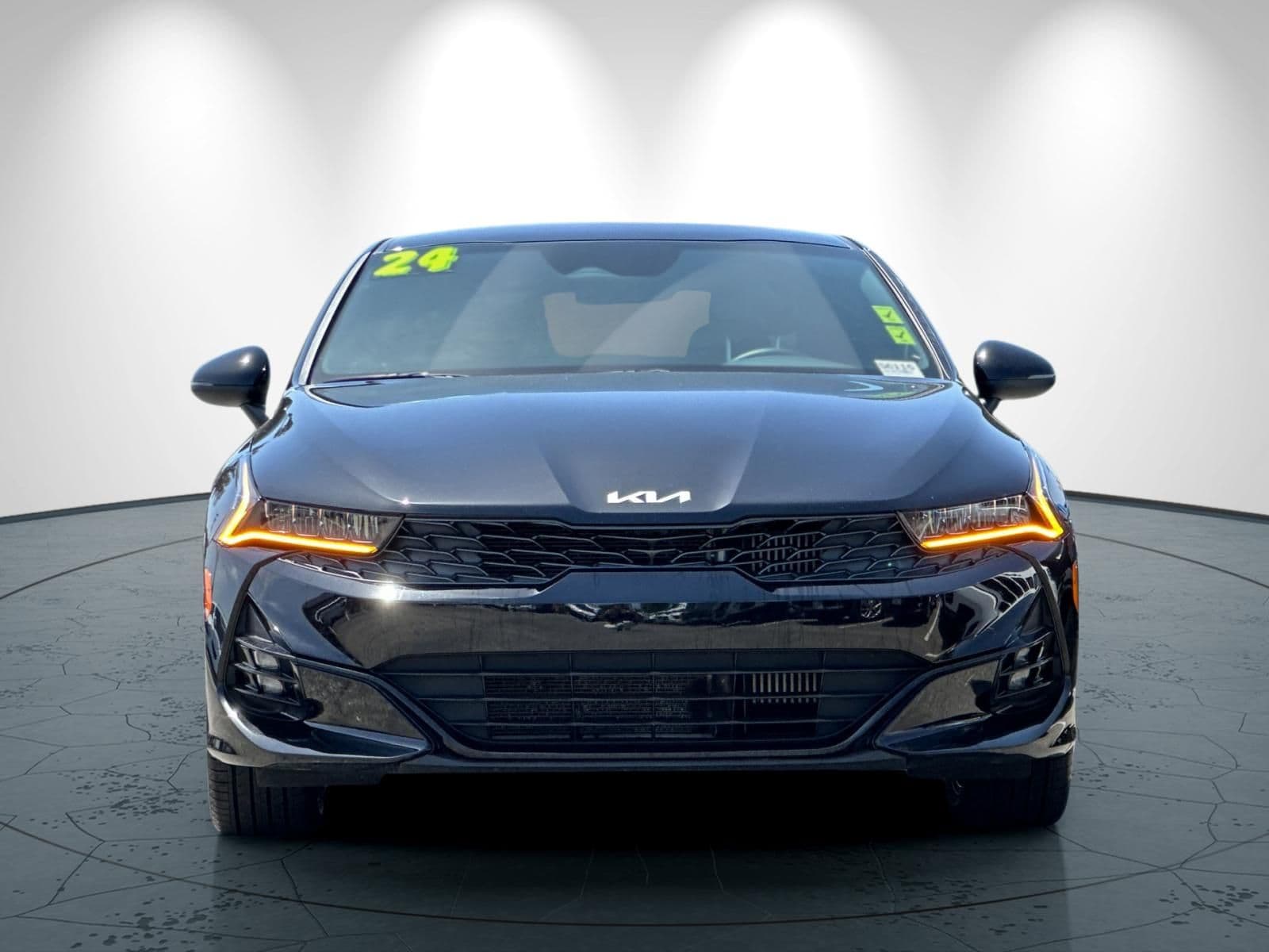 2024 Kia K5 GT-Line - Photo 9