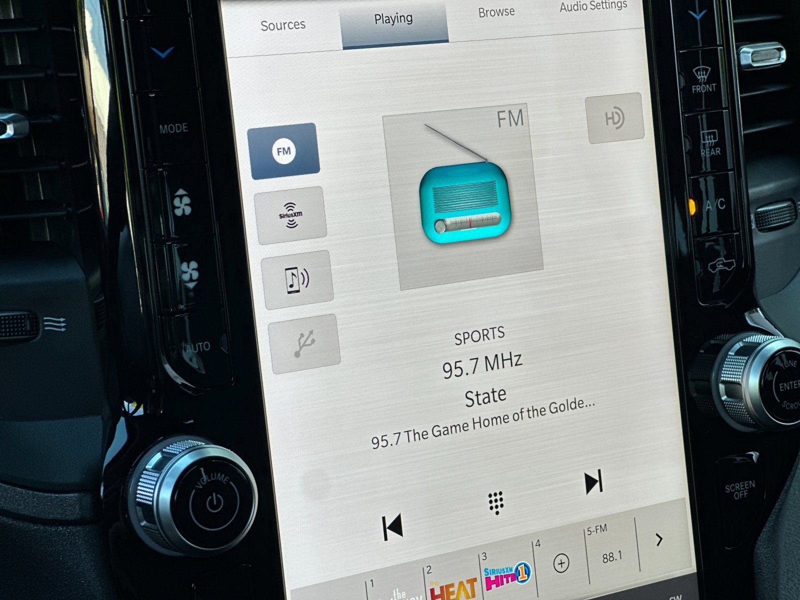 2025 RAM 2500 Tradesman - Photo 17