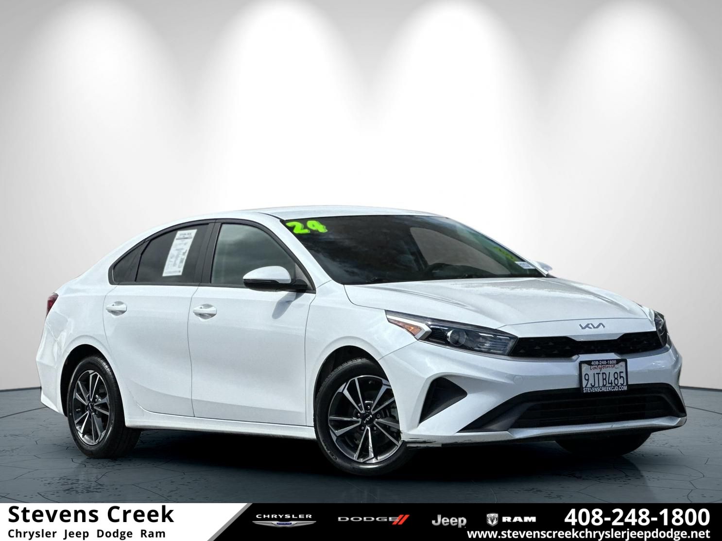 2024 Kia Forte LXS AT's photo