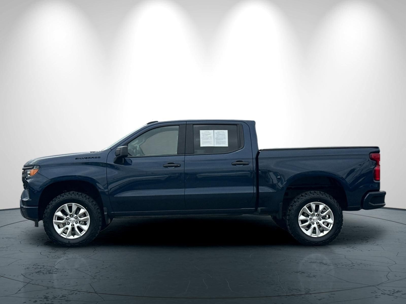 2023 Chevrolet Silverado 1500 Custom photo 6