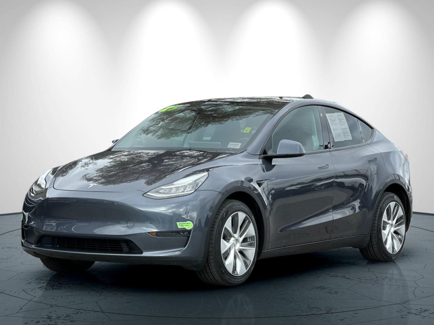 2023 Tesla Model Y Long Range photo 3