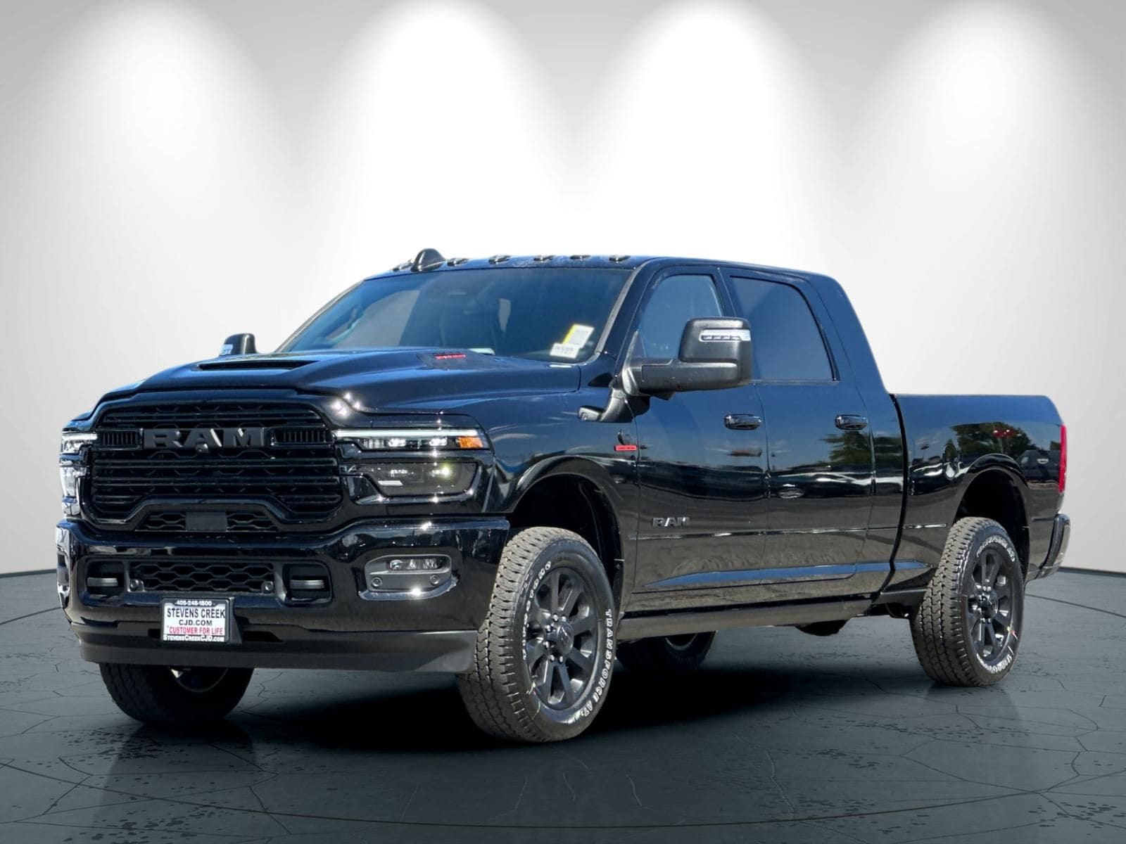 2026 RAM 2500 Laramie - Photo 8