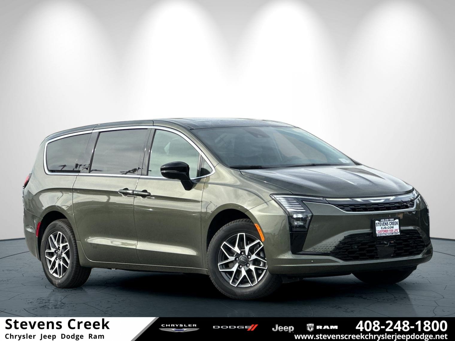 2027 Chrysler Pacifica Passenger Van 