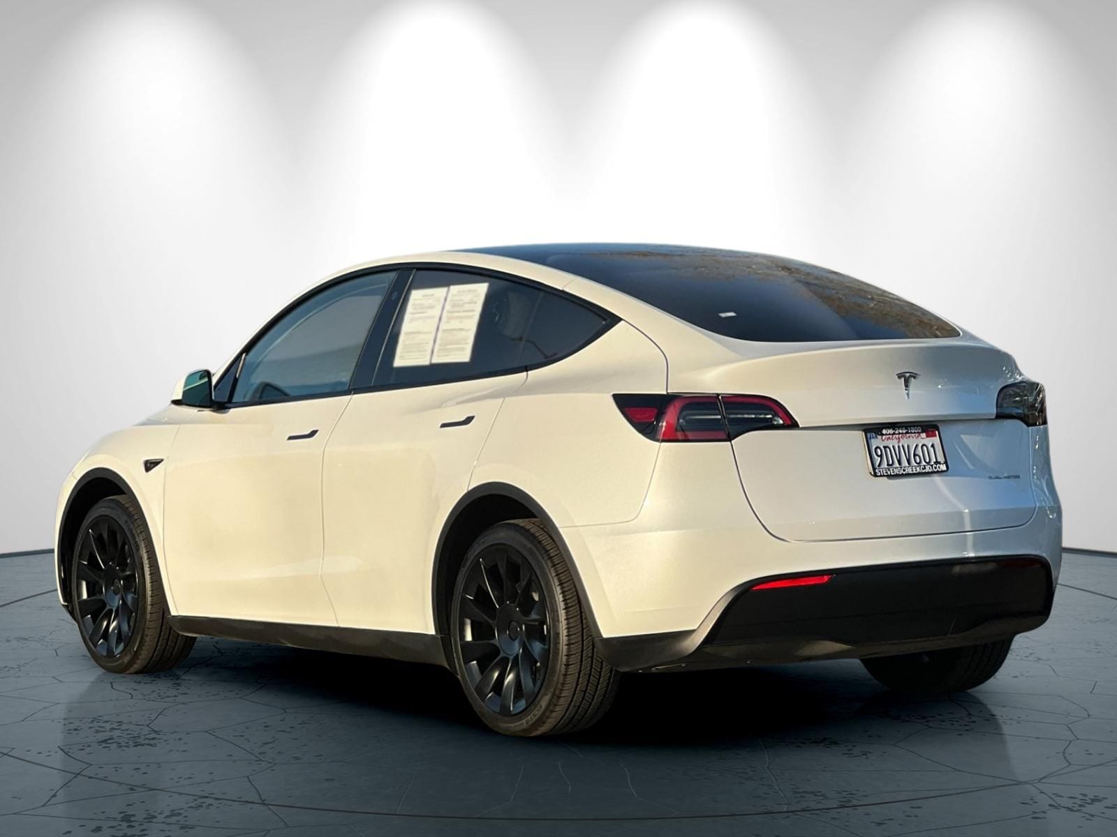 2023 Tesla Model Y Long Range photo 5