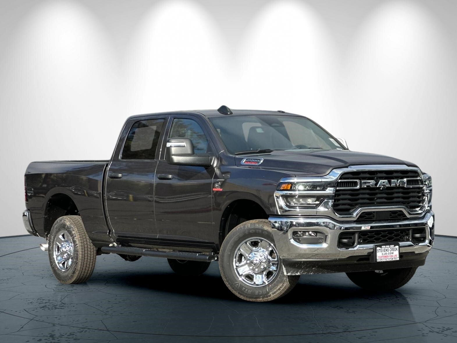 2026 Ram 2500 Tradesman photo 2