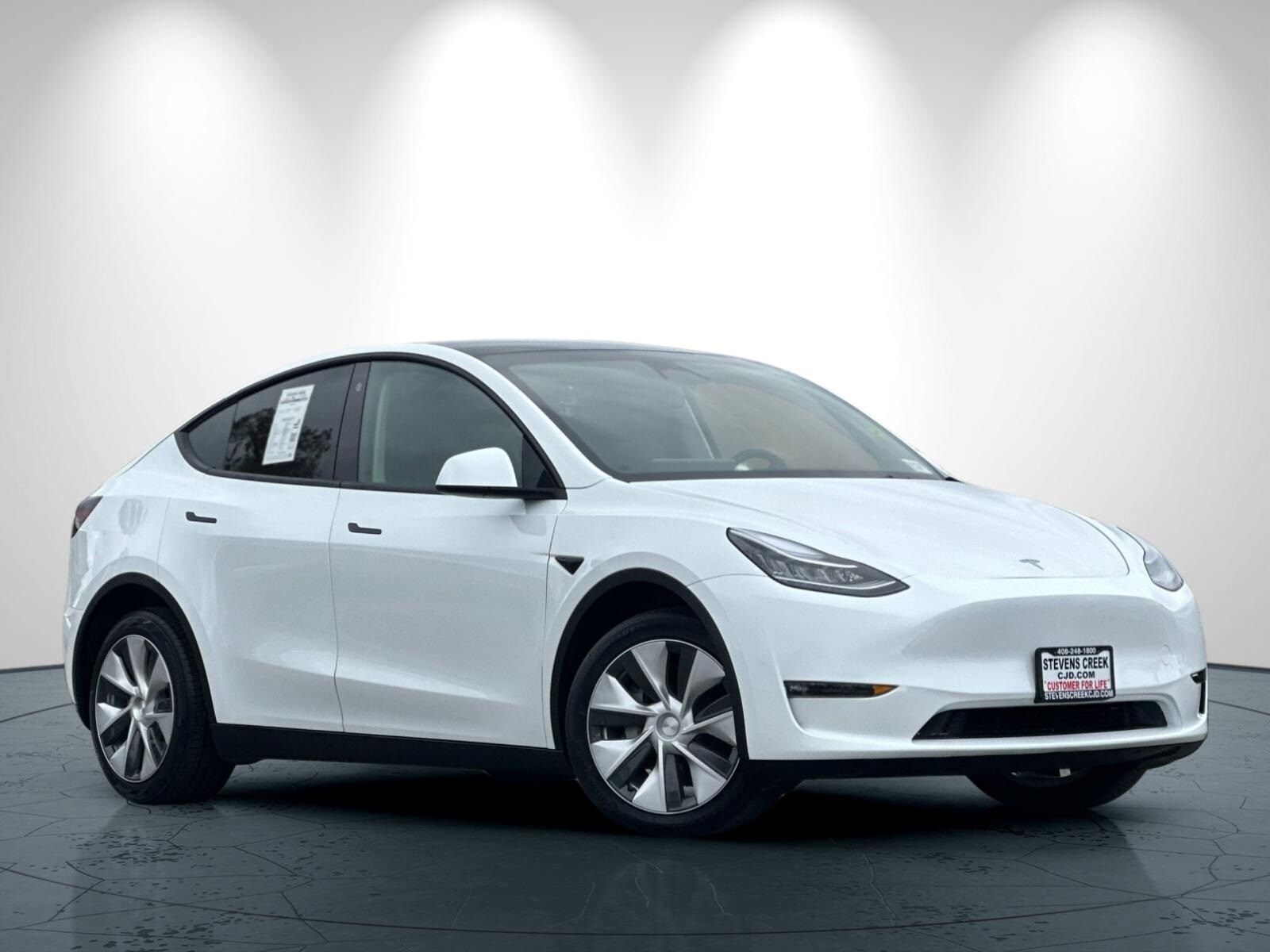 2023 Tesla Model Y Long Range photo 2