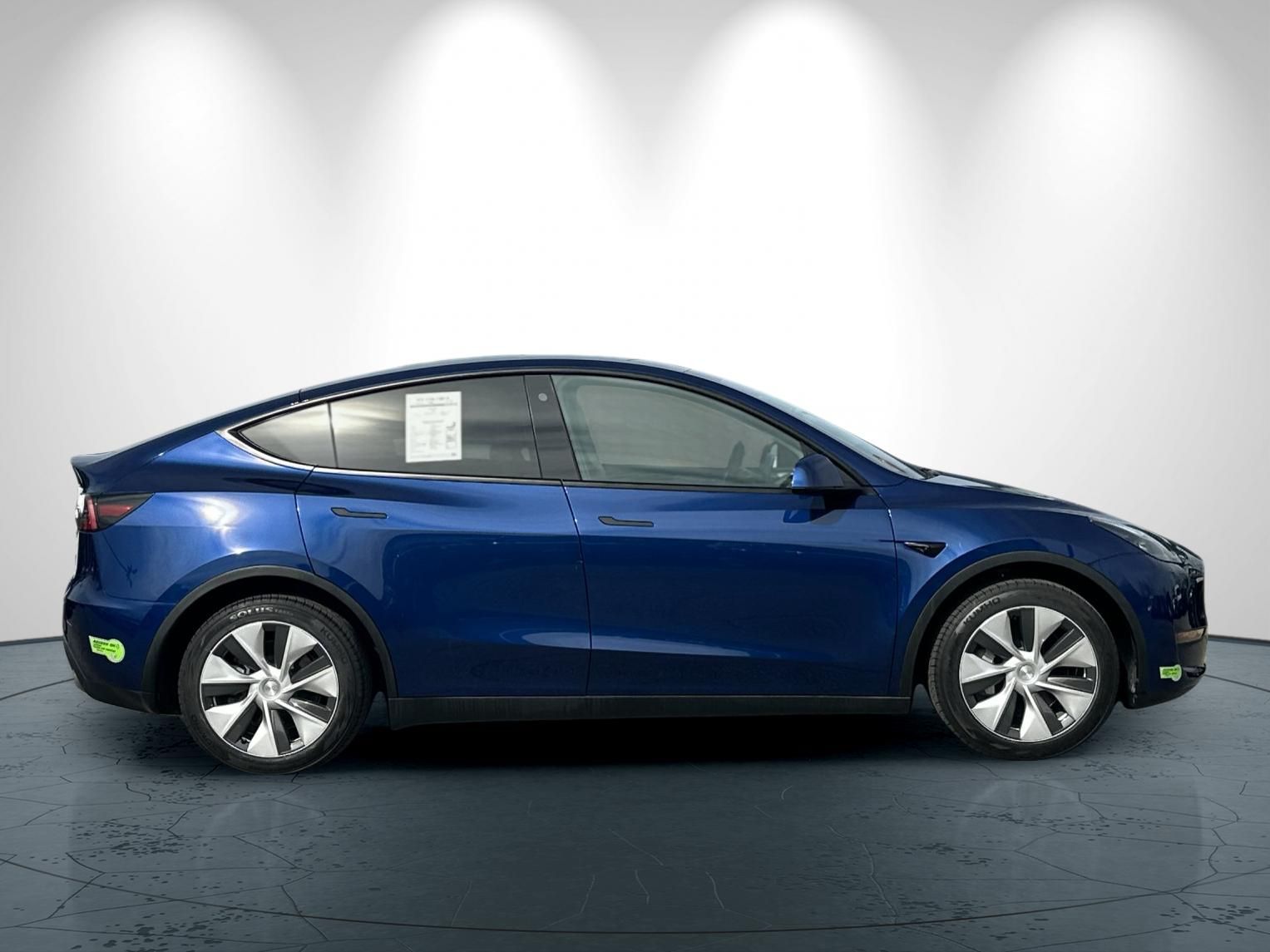 2023 Tesla Model Y Long Range photo 2