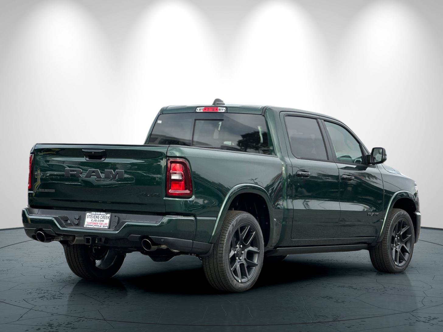 New 2027 Ram 1500 LARAMIE CREW CAB 4X4 Pickup