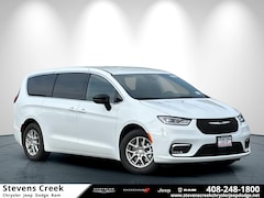 2025 Chrysler Pacifica SELECT Passenger Van