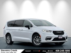 2026 Chrysler Pacifica LIMITED AWD Passenger Van