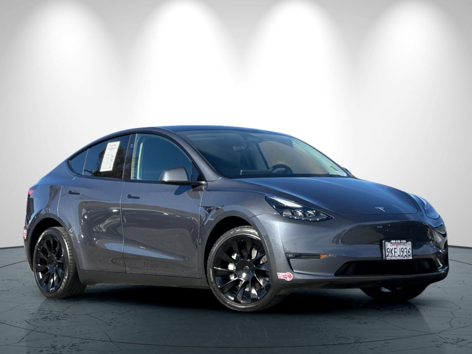 2023 Tesla Model Y Long Range photo 2