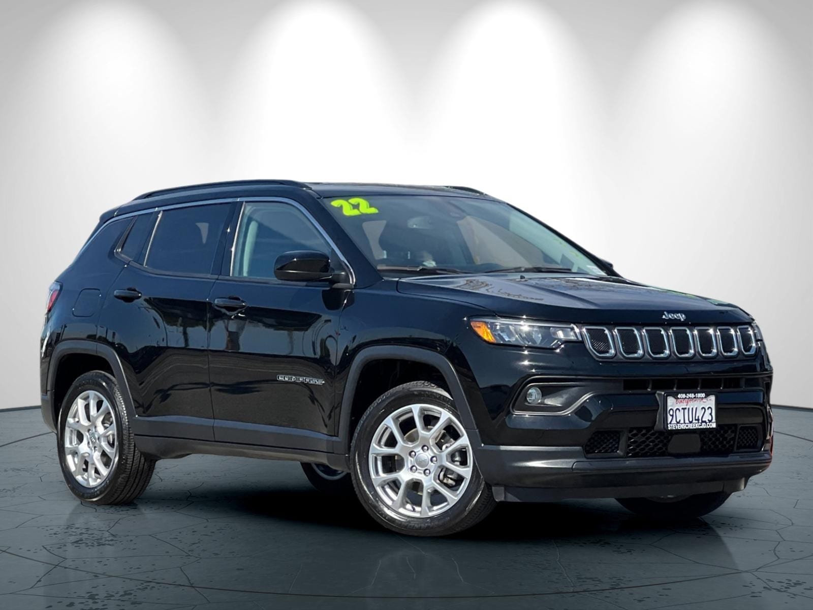 Used 2022 Jeep Compass Latitude Lux with VIN 3C4NJDFB3NT179499 for sale in San Jose, CA