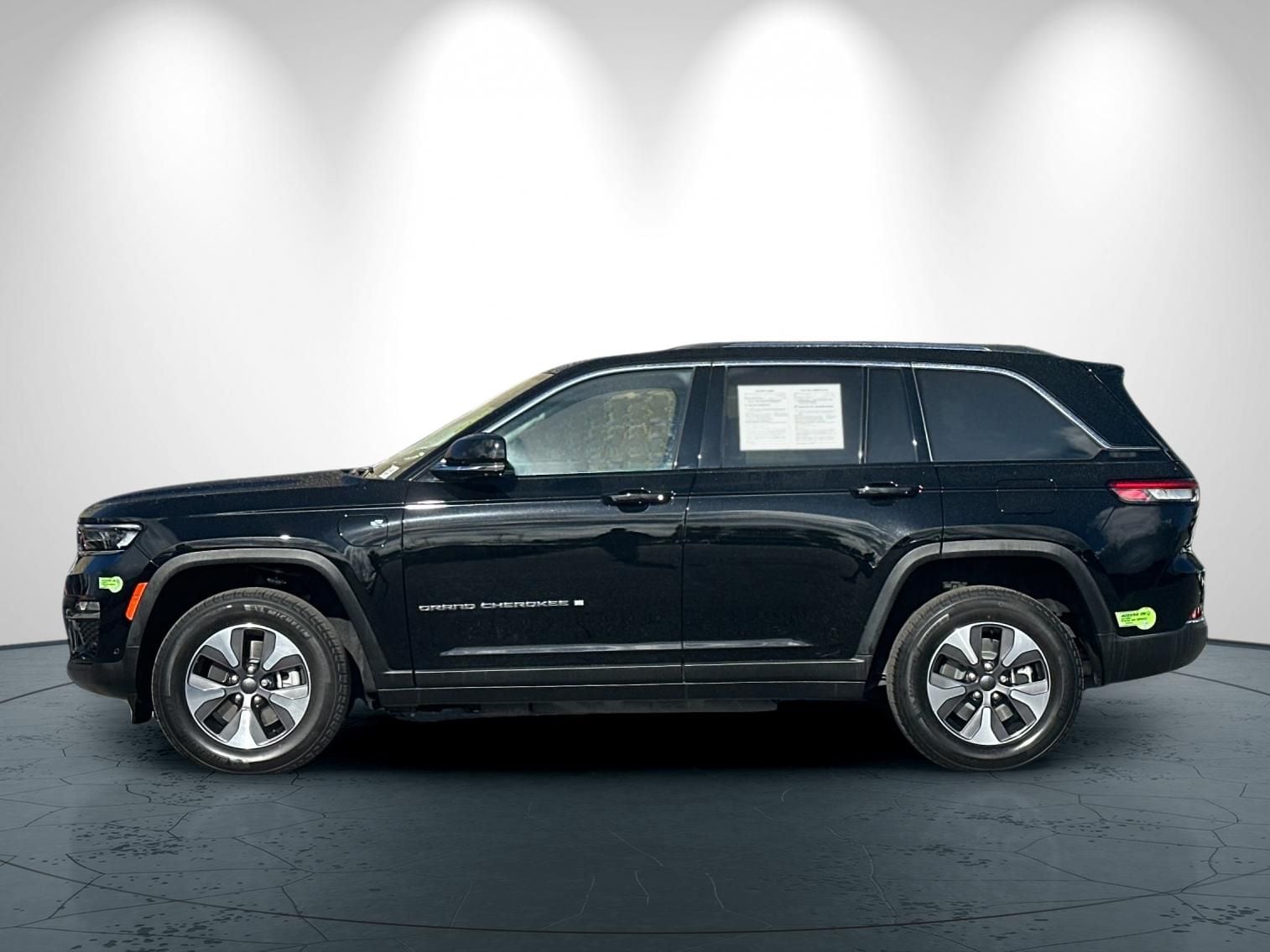 2022 Jeep Grand Cherokee 4xe photo 6