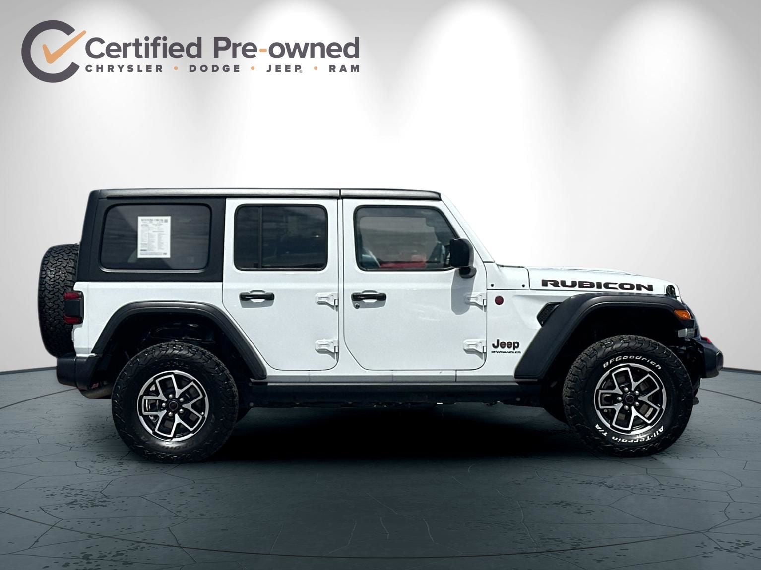 2025 Jeep Wrangler Rubicon photo 2