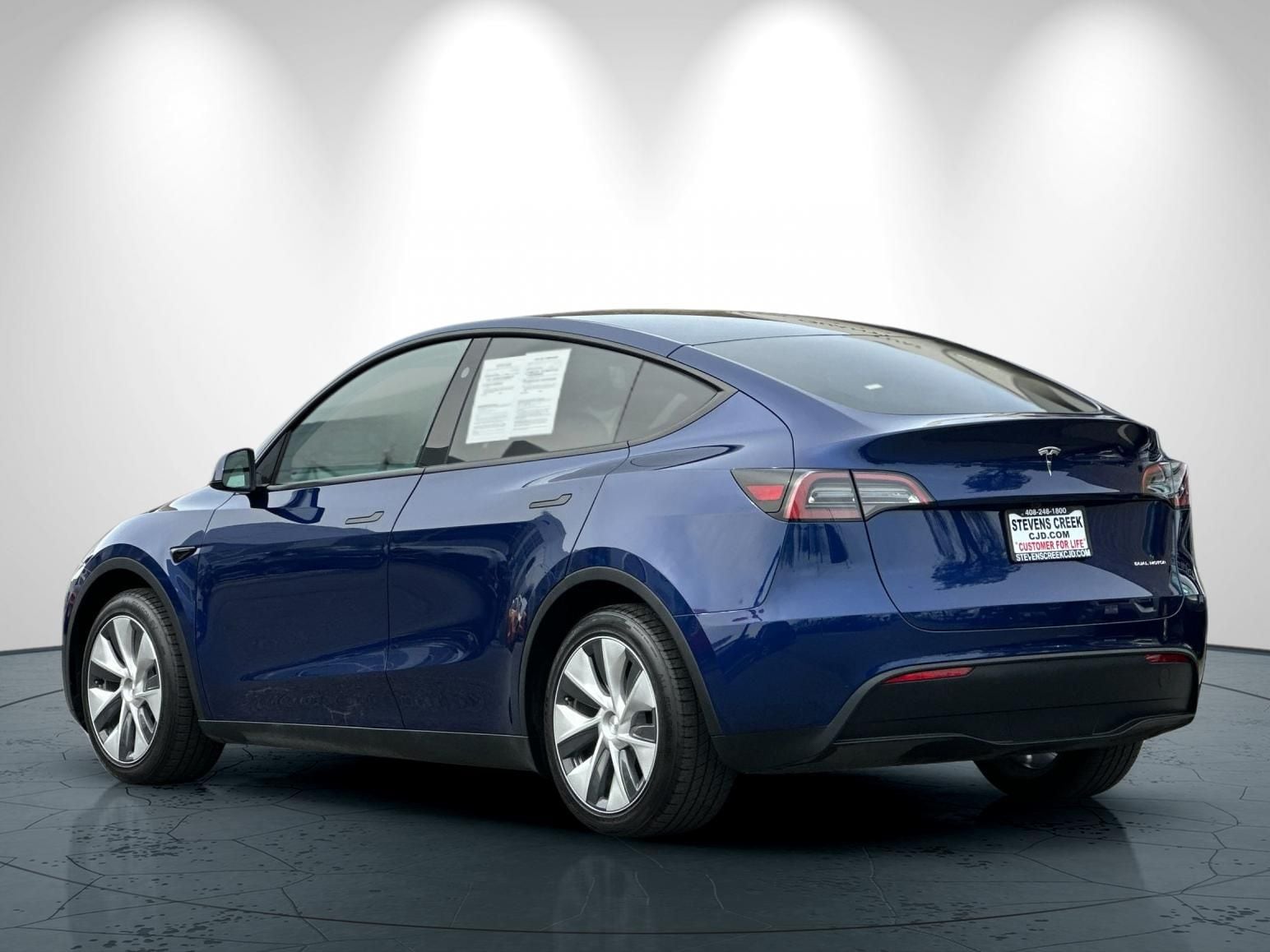 2024 Tesla Model Y Long Range photo 5