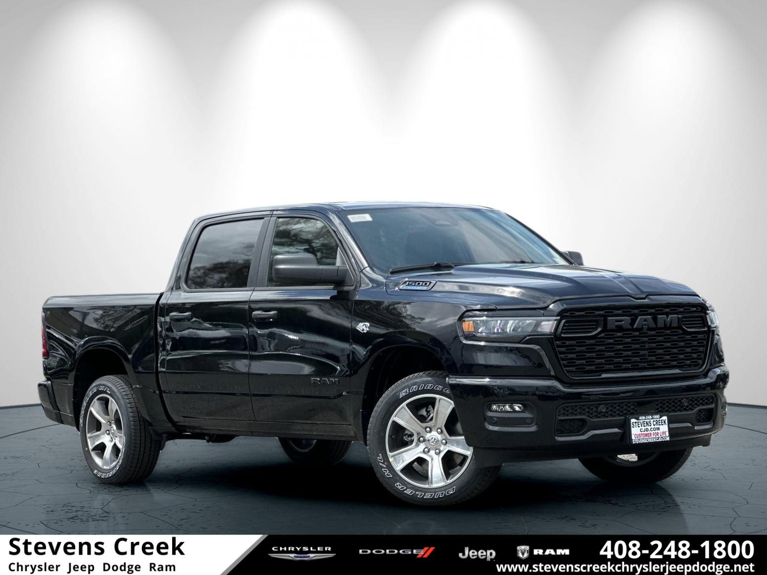 2026 RAM 1500 Express 4x4 Crew Cab 5'7's photo