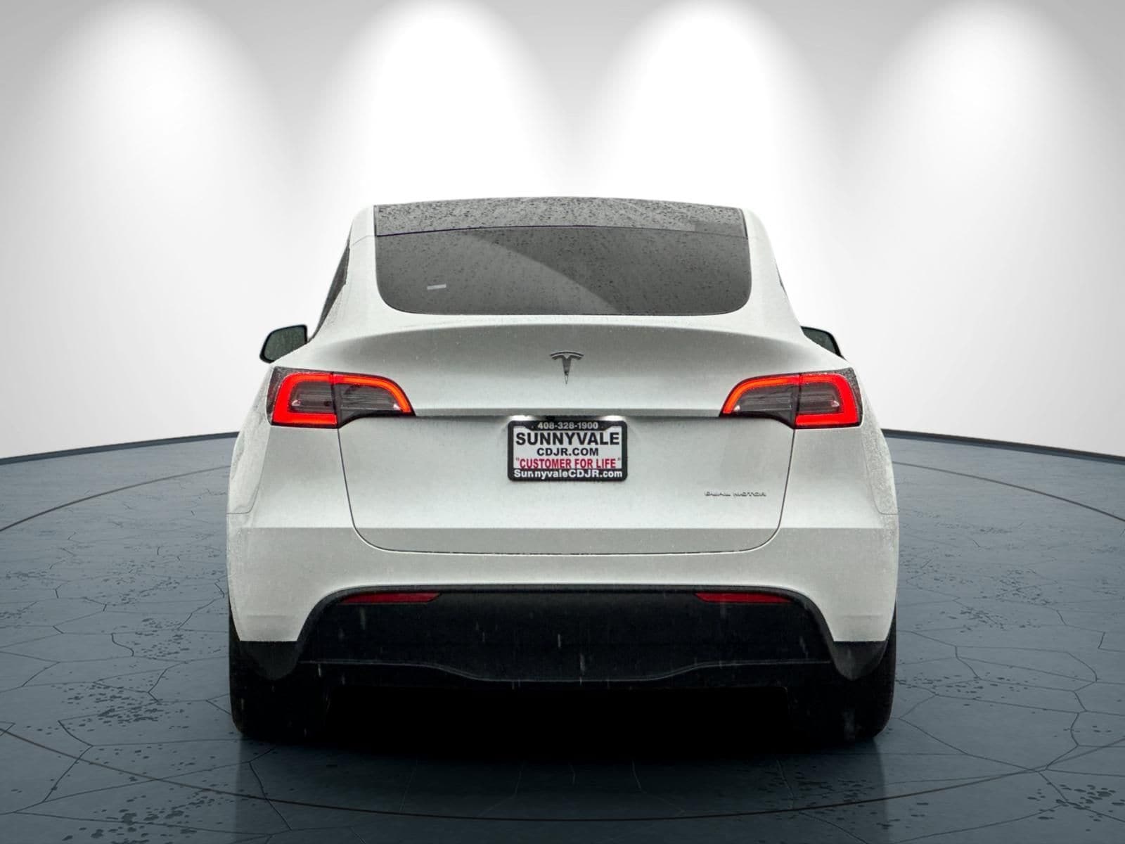 2023 Tesla Model Y Long Range photo 4