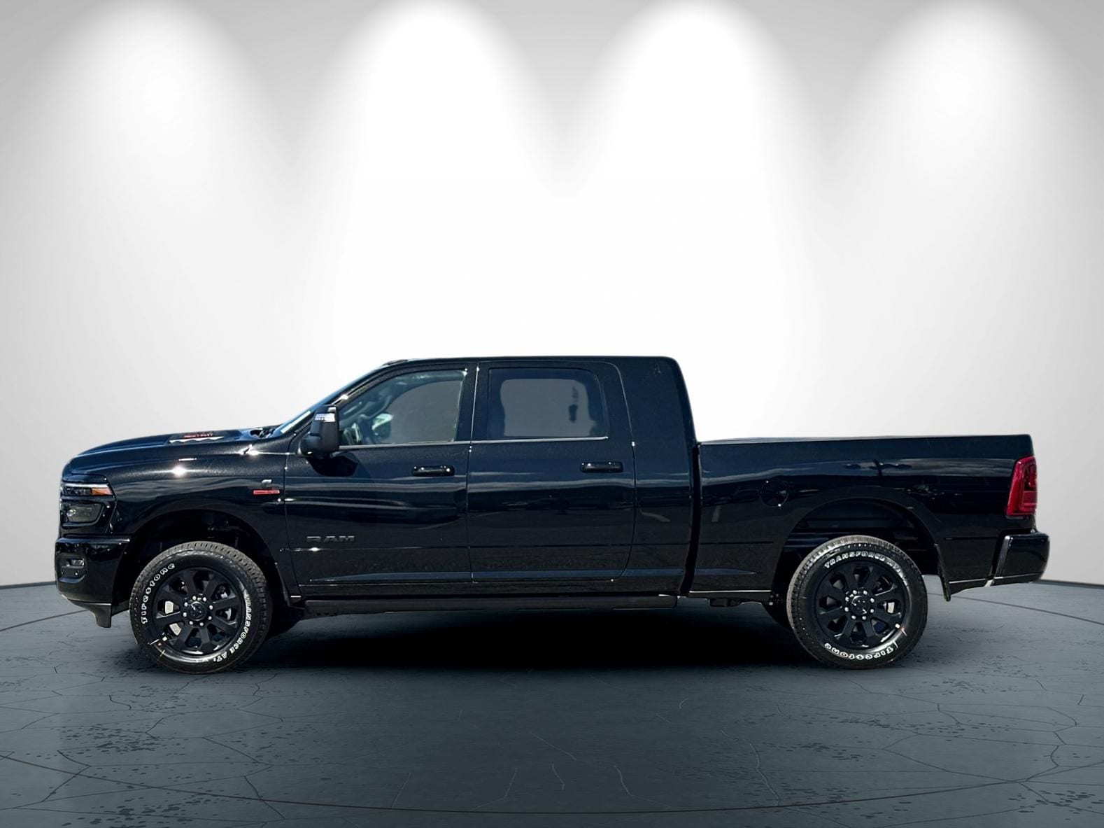 2026 RAM 2500 Laramie - Photo 7