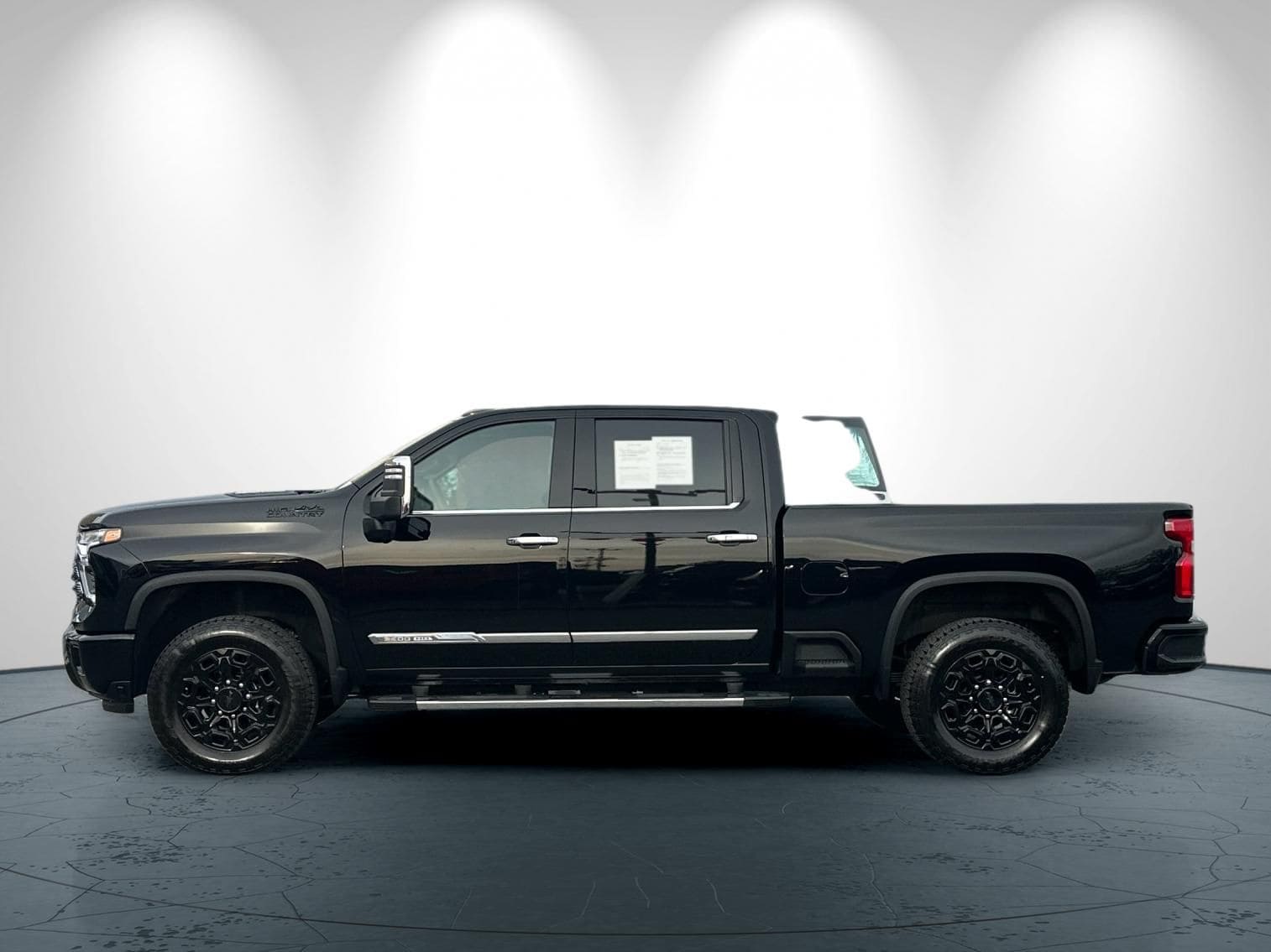 2024 Chevrolet Silverado 2500HD High Country photo 6