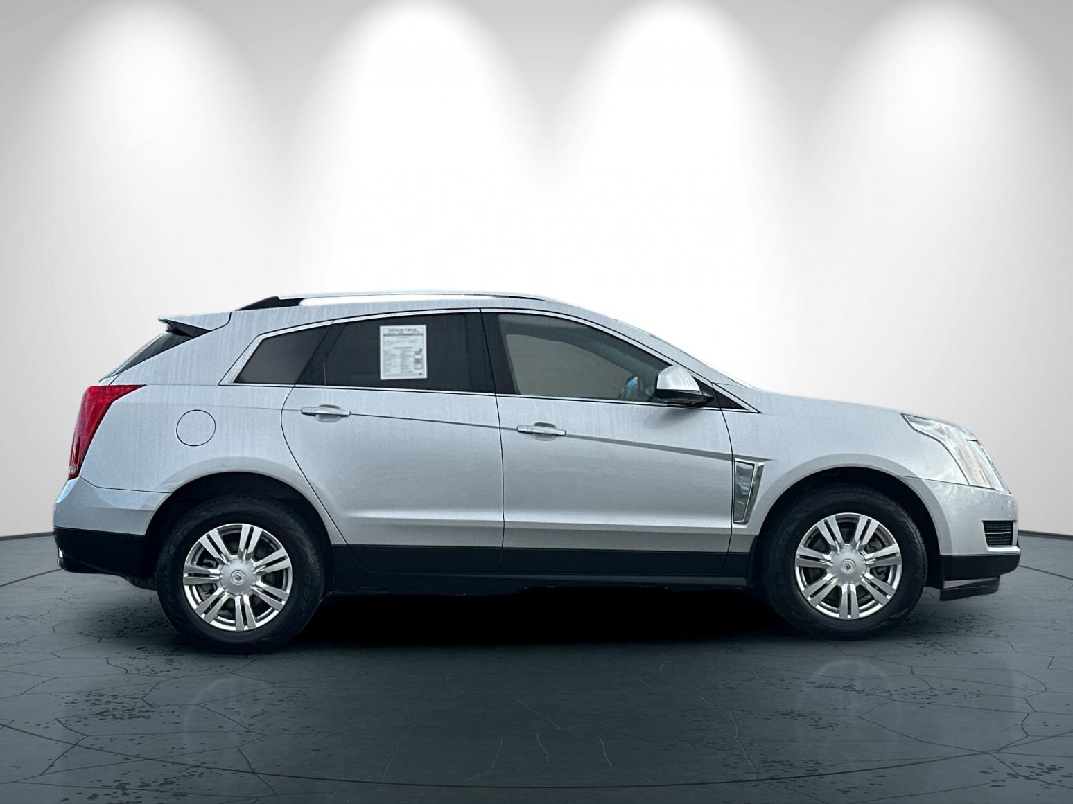 2014 Cadillac SRX Luxury photo 2
