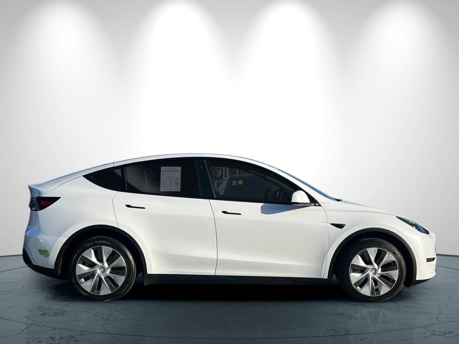 2023 Tesla Model Y Long Range photo 2