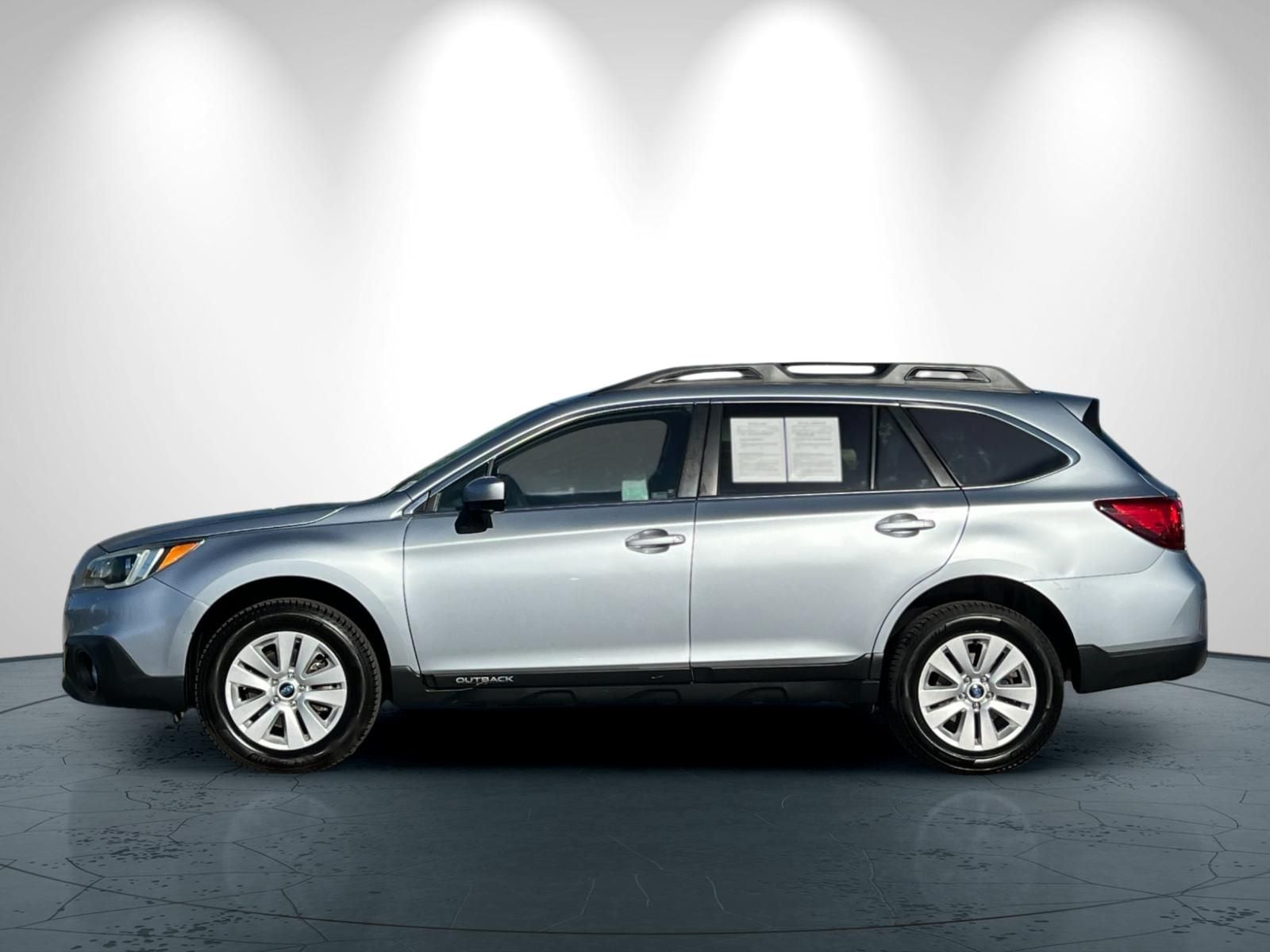 2017 Subaru Outback 2.5i Premium photo 6