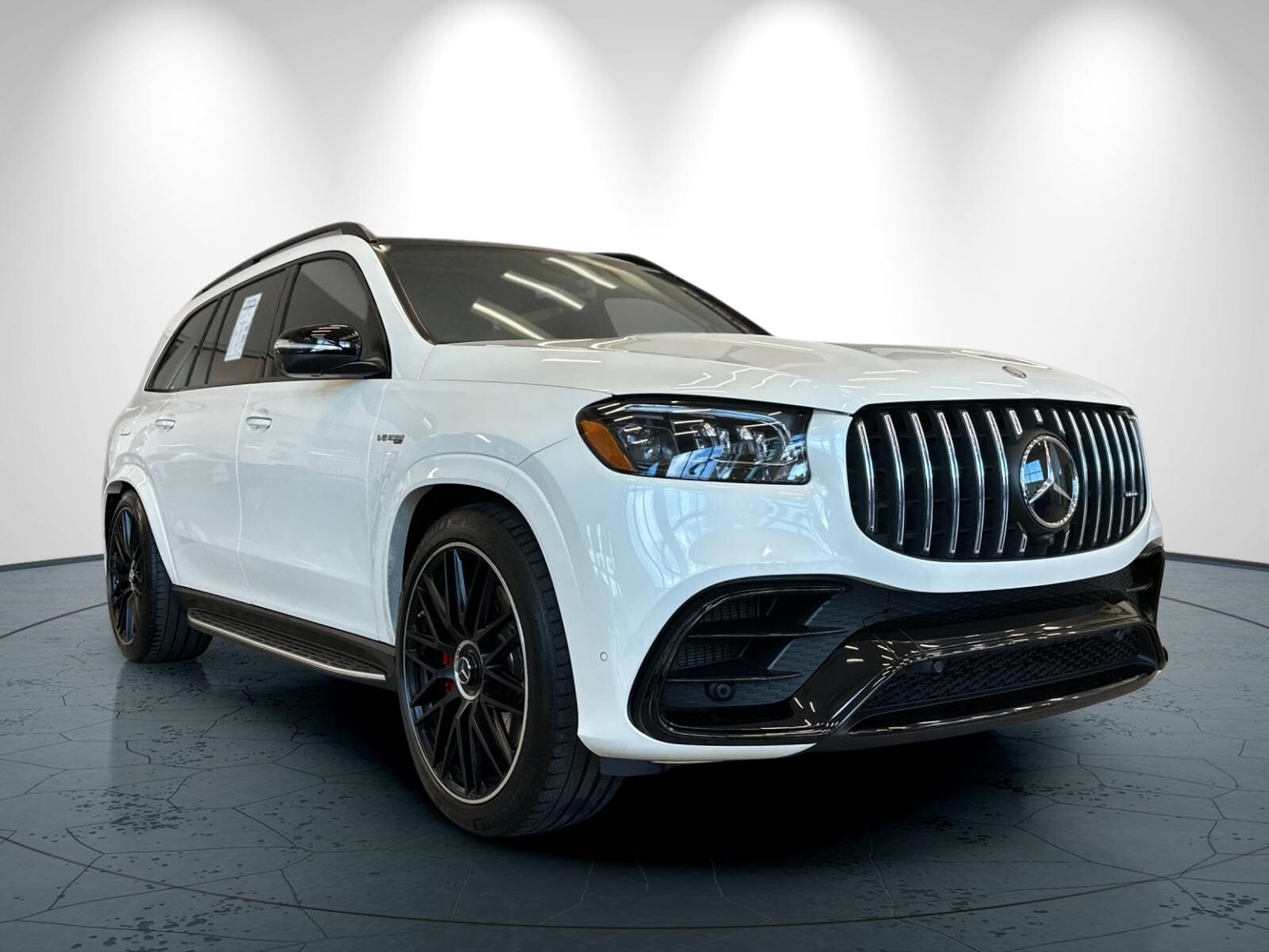 2024 Mercedes Benz GLS 63 AMG photo 2