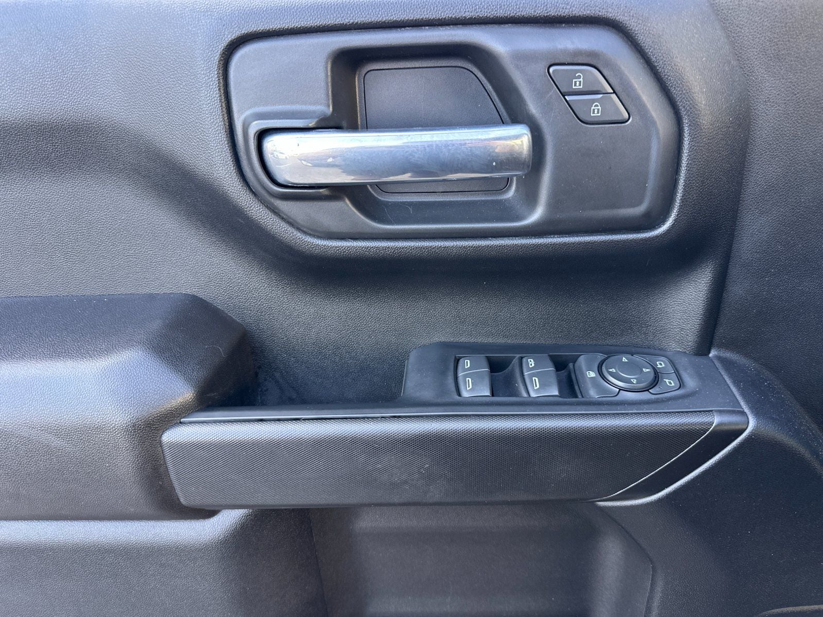 2023 Chevrolet Silverado 1500 Custom - Photo 11
