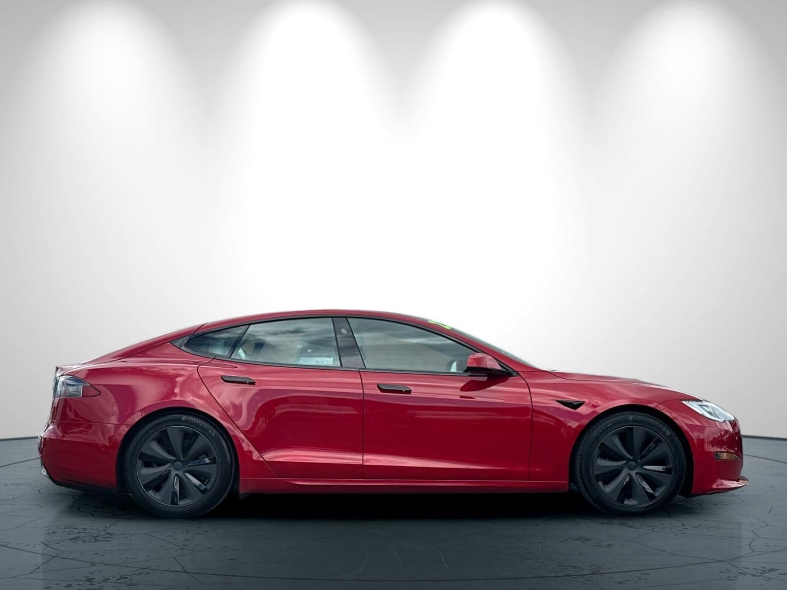 2022 Tesla Model S Base photo 2