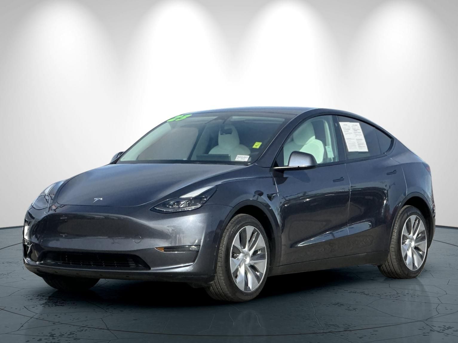 2023 Tesla Model Y Long Range photo 3