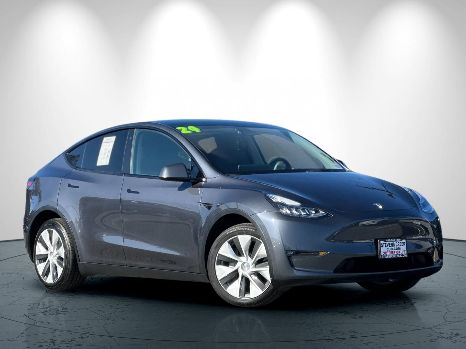 2023 Tesla Model Y Long Range photo 2