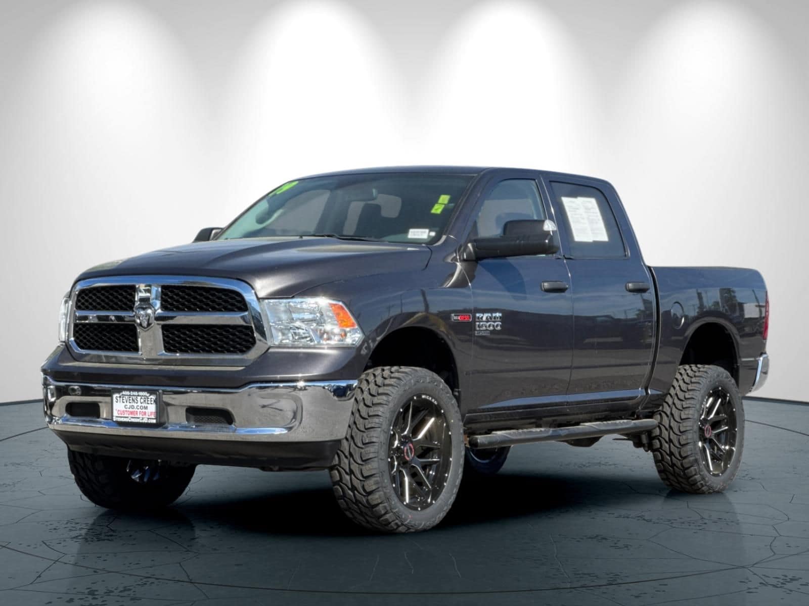 2019 Ram 1500 Classic Tradesman photo 3