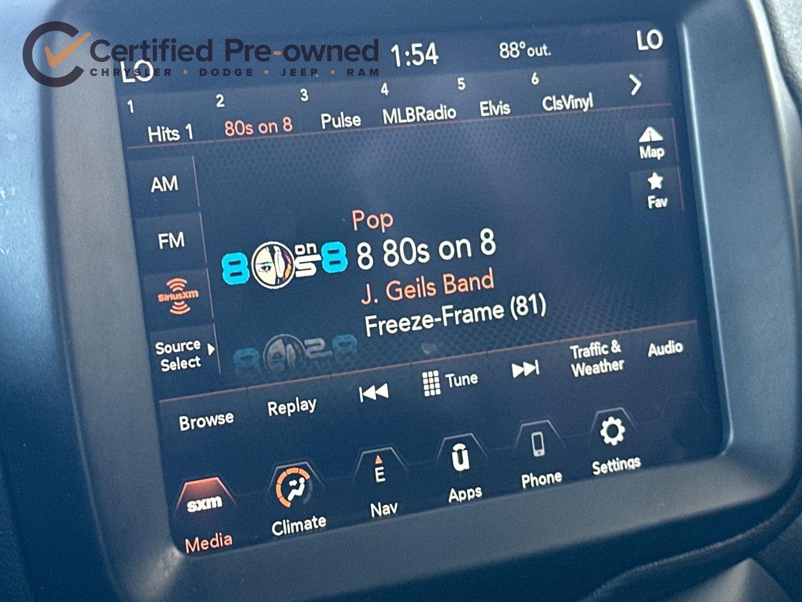 2022 Jeep Renegade Latitude - Photo 19