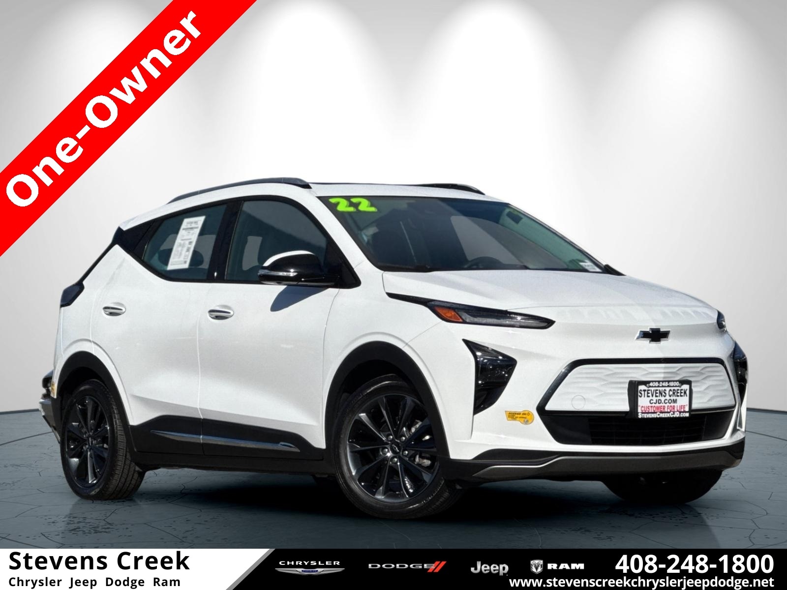 2022 Chevrolet Bolt EUV Premier's photo