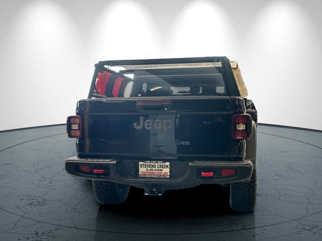 New 2025 Jeep Gladiator RUBICON 4X4 Pickup