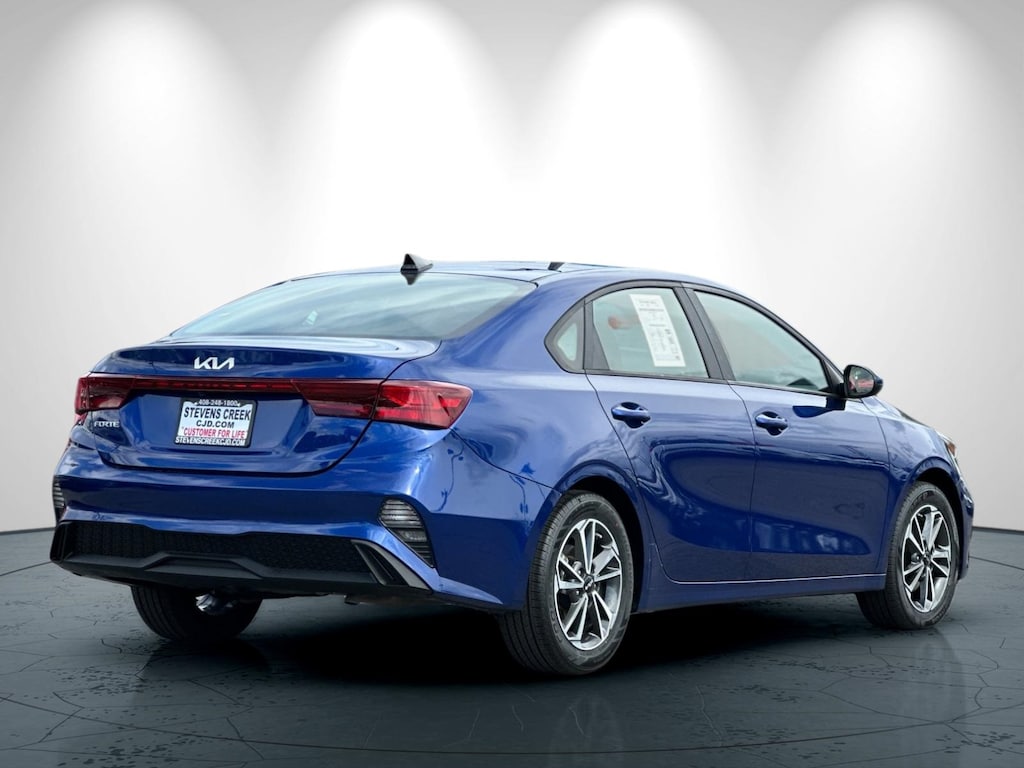 Used 2023 Kia Forte LXS Sedan