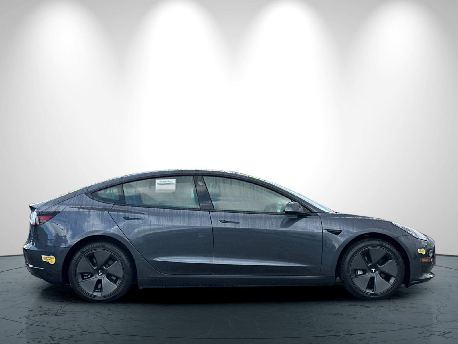 2023 Tesla Model 3 photo 3