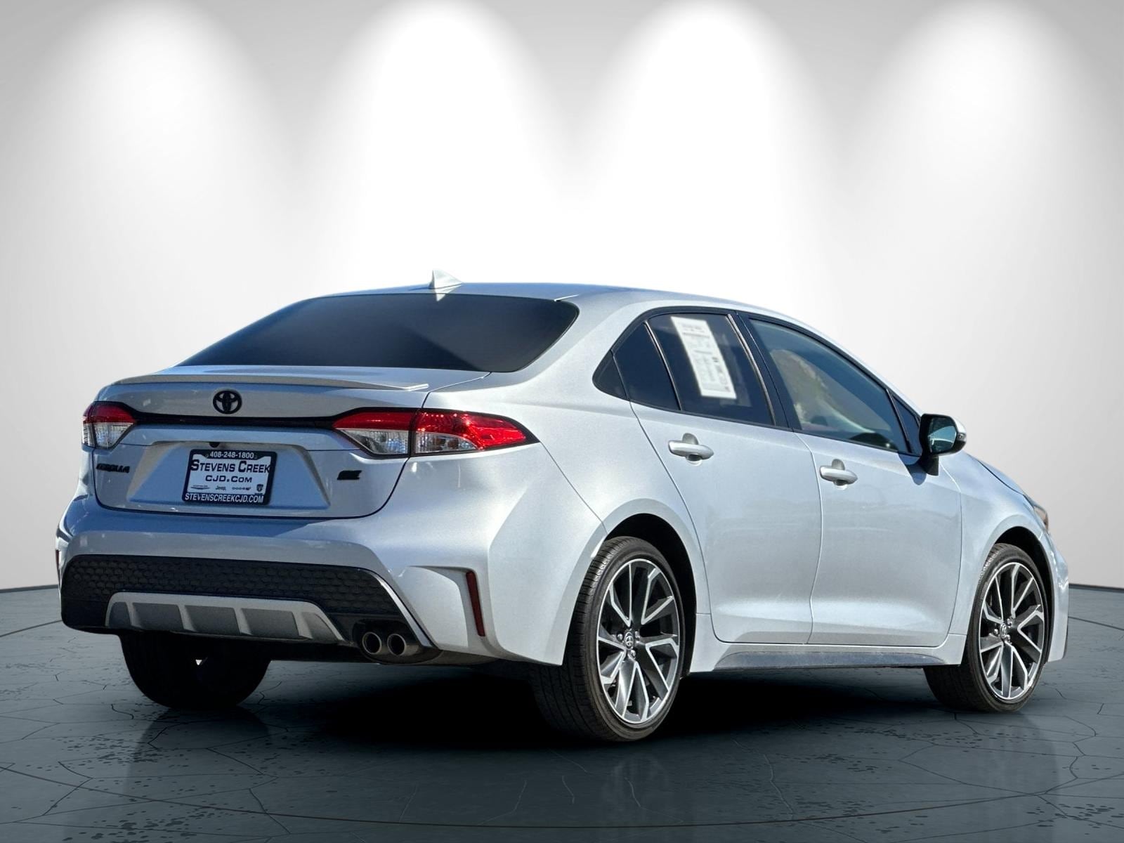 2022 Toyota Corolla SE photo 4