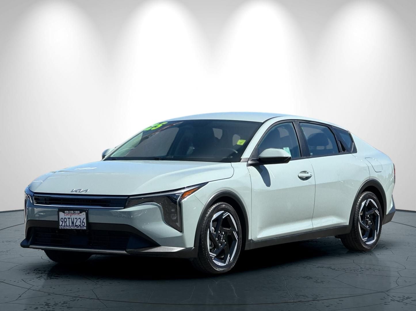 2025 Kia K4 EX photo 3