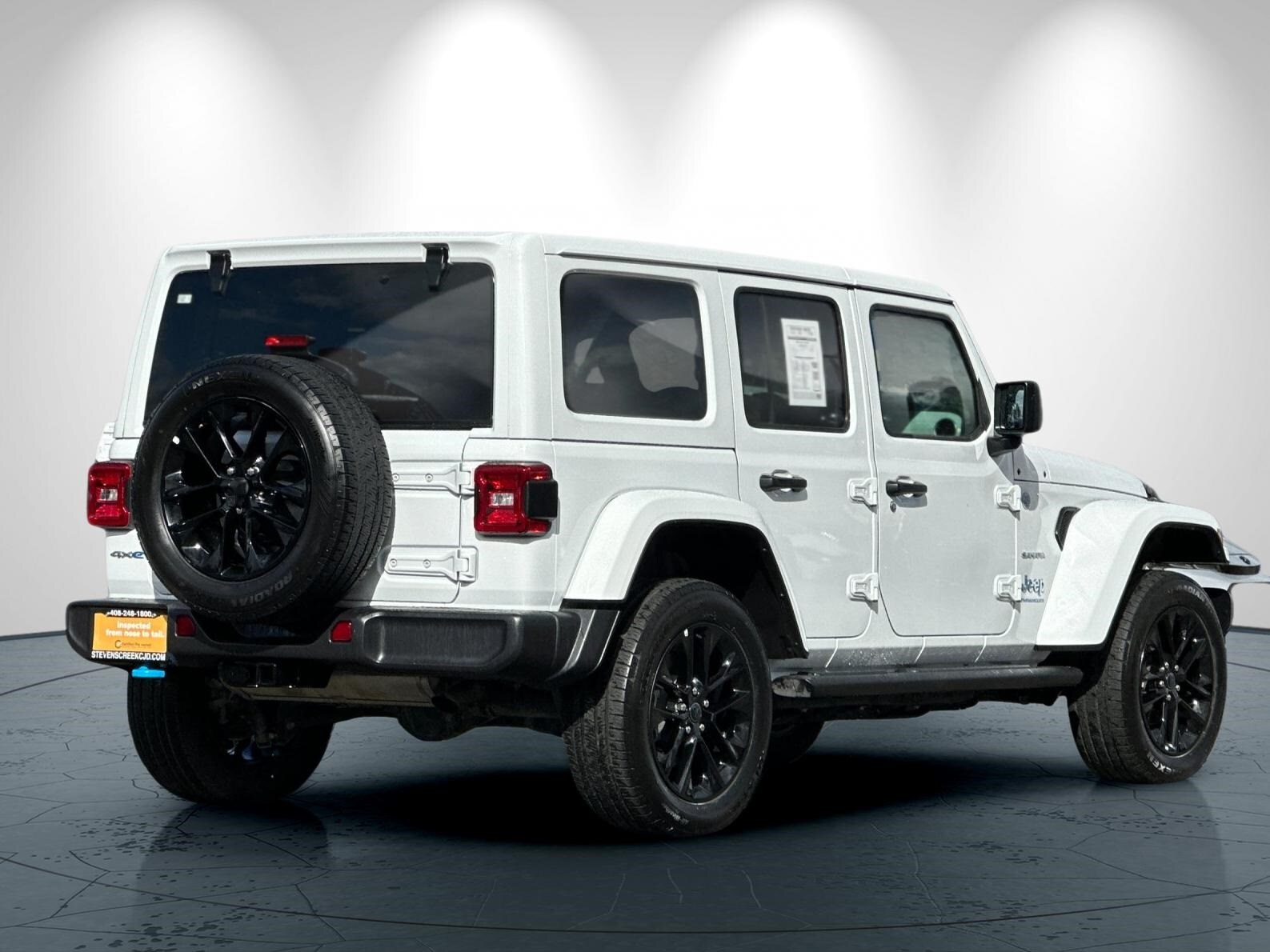 2024 Jeep Wrangler Sahara 4xe photo 4