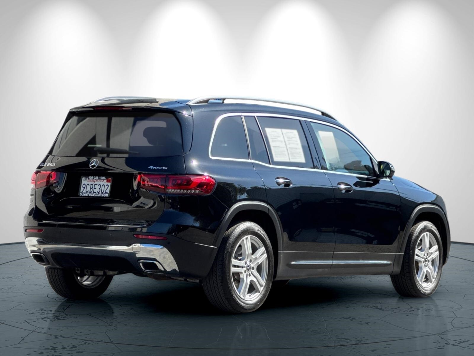 2022 Mercedes Benz GLB 250 4MATIC photo 4