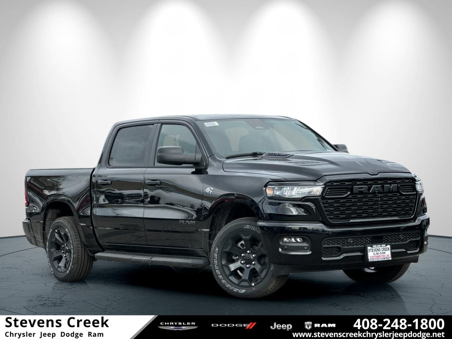 2026 RAM 1500 Express 4x4 Crew Cab 5'7's photo