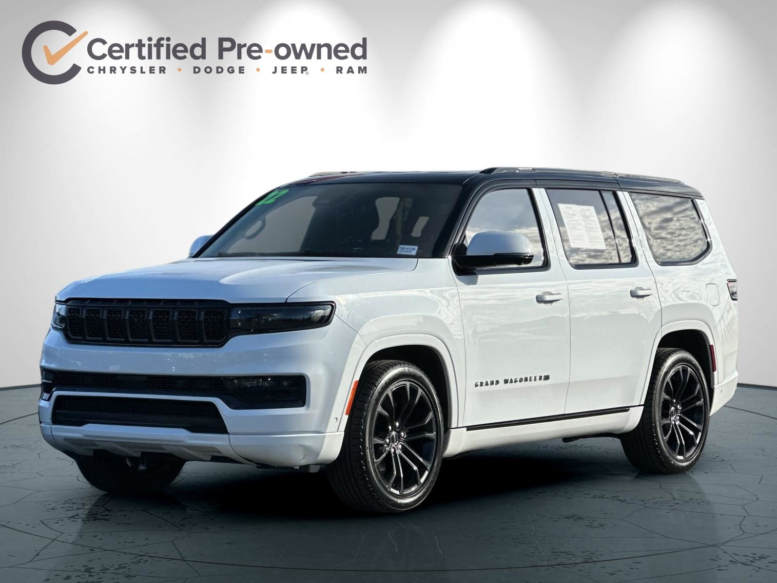 2022 Jeep Grand Wagoneer Series II photo 3